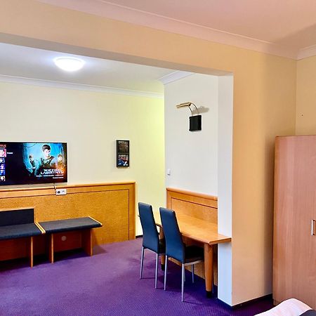 Las Slupski Apartamenty Premium: Adult-Only Retreat with Smart Entertainment Exterior photo