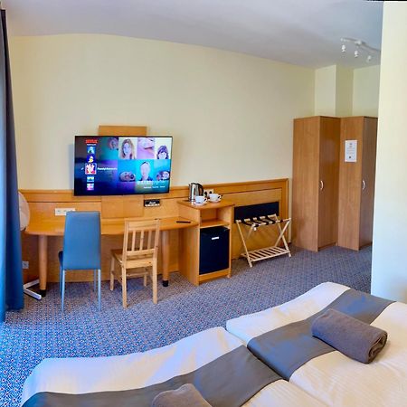Las Slupski Apartamenty Premium: Adult-Only Retreat with Smart Entertainment Exterior photo