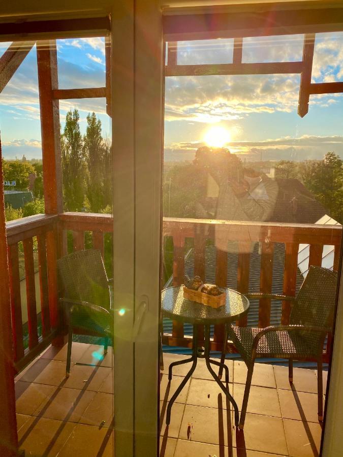 Las Slupski Apartamenty Premium: Adult-Only Retreat with Smart Entertainment Exterior photo