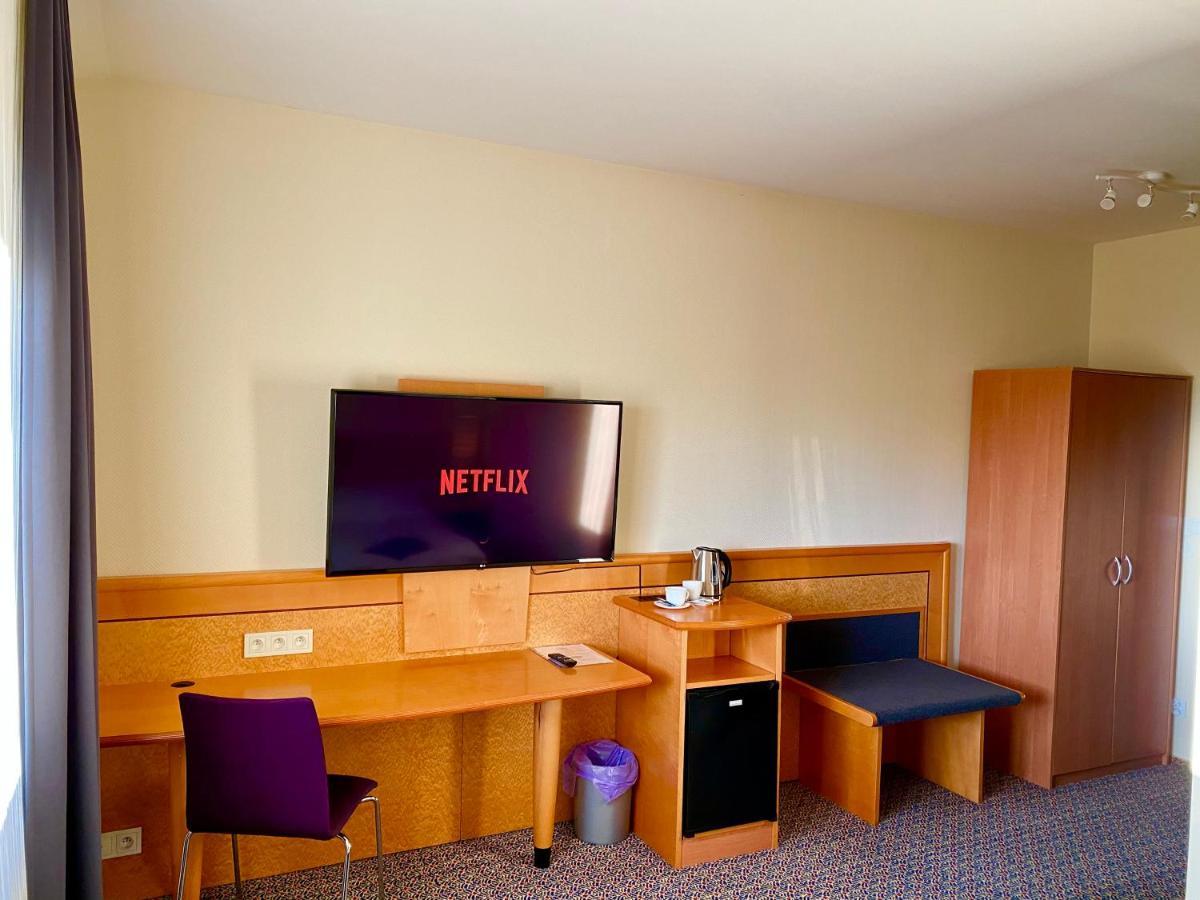 Las Slupski Apartamenty Premium: Adult-Only Retreat with Smart Entertainment Exterior photo