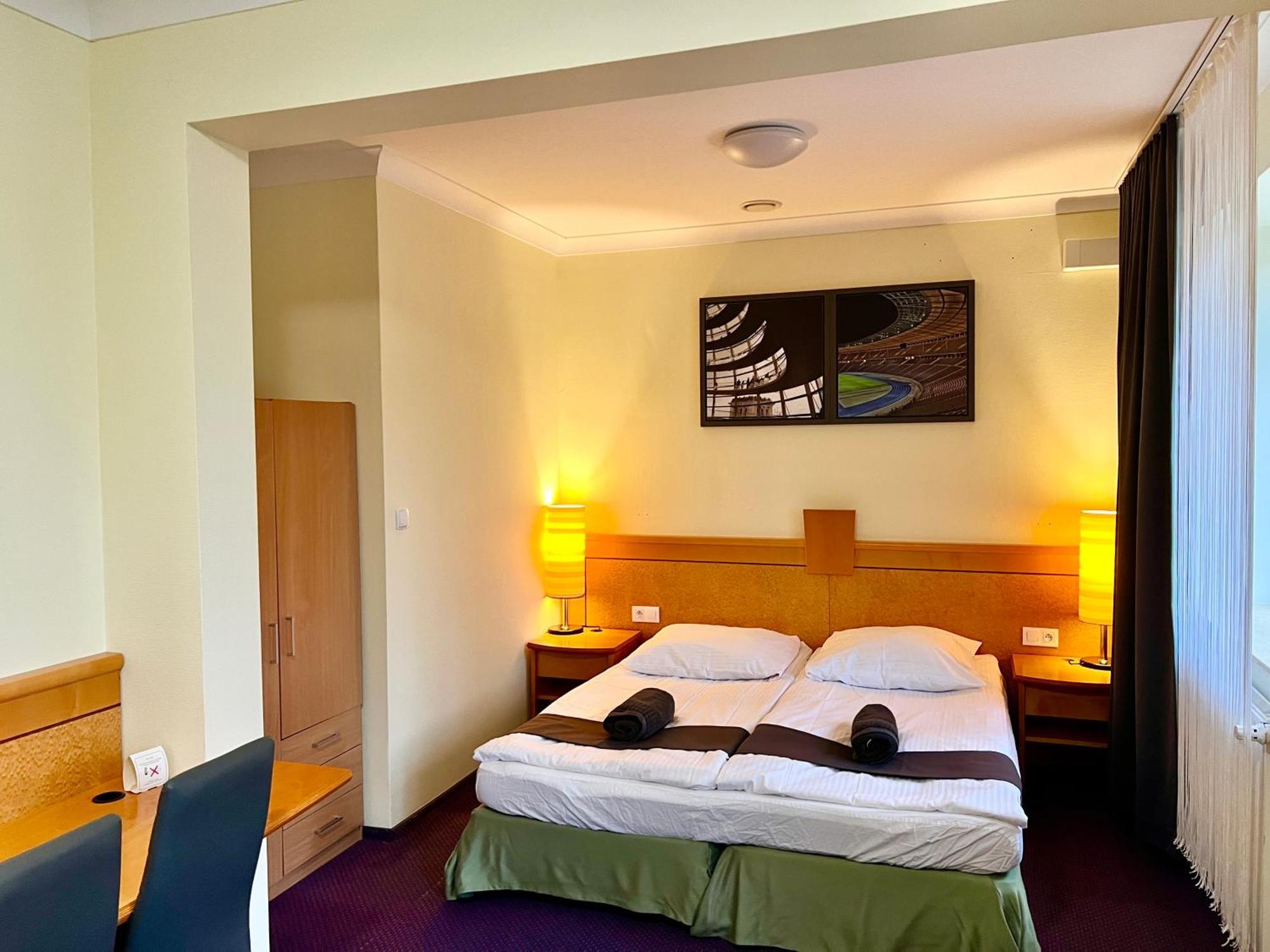 Las Slupski Apartamenty Premium: Adult-Only Retreat with Smart Entertainment Exterior photo