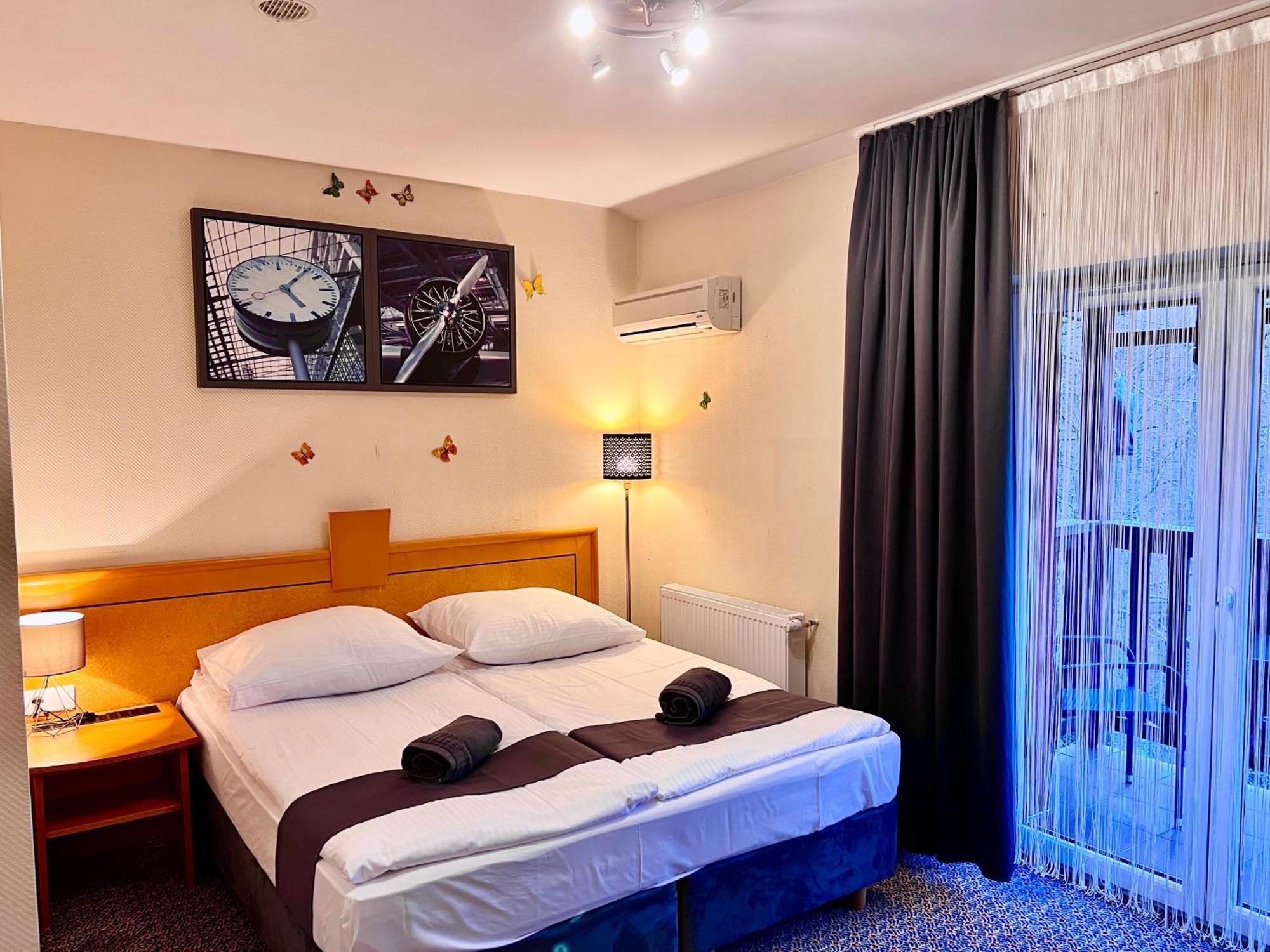 Las Slupski Apartamenty Premium: Adult-Only Retreat with Smart Entertainment Exterior photo