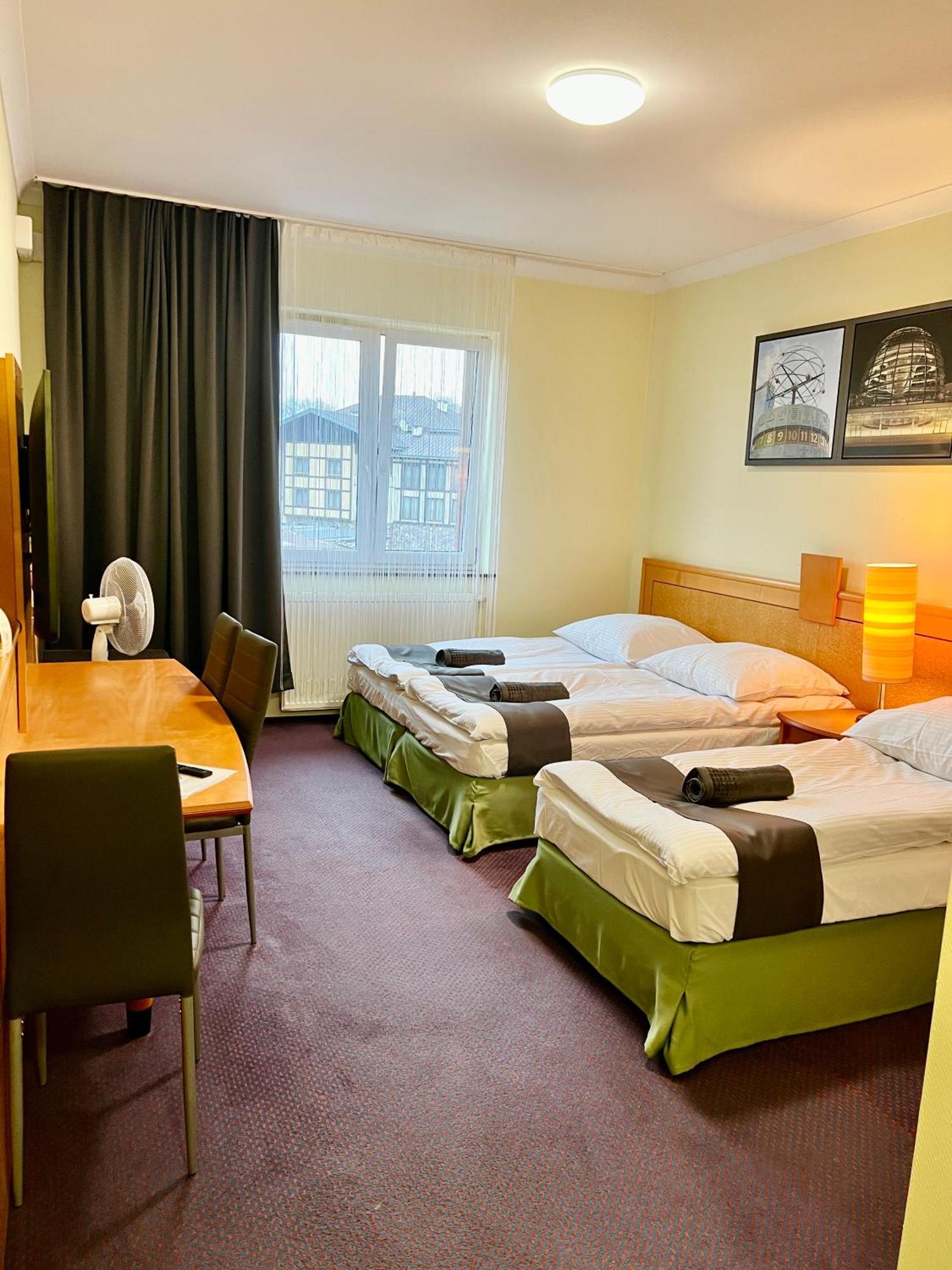 Las Slupski Apartamenty Premium: Adult-Only Retreat with Smart Entertainment Exterior photo