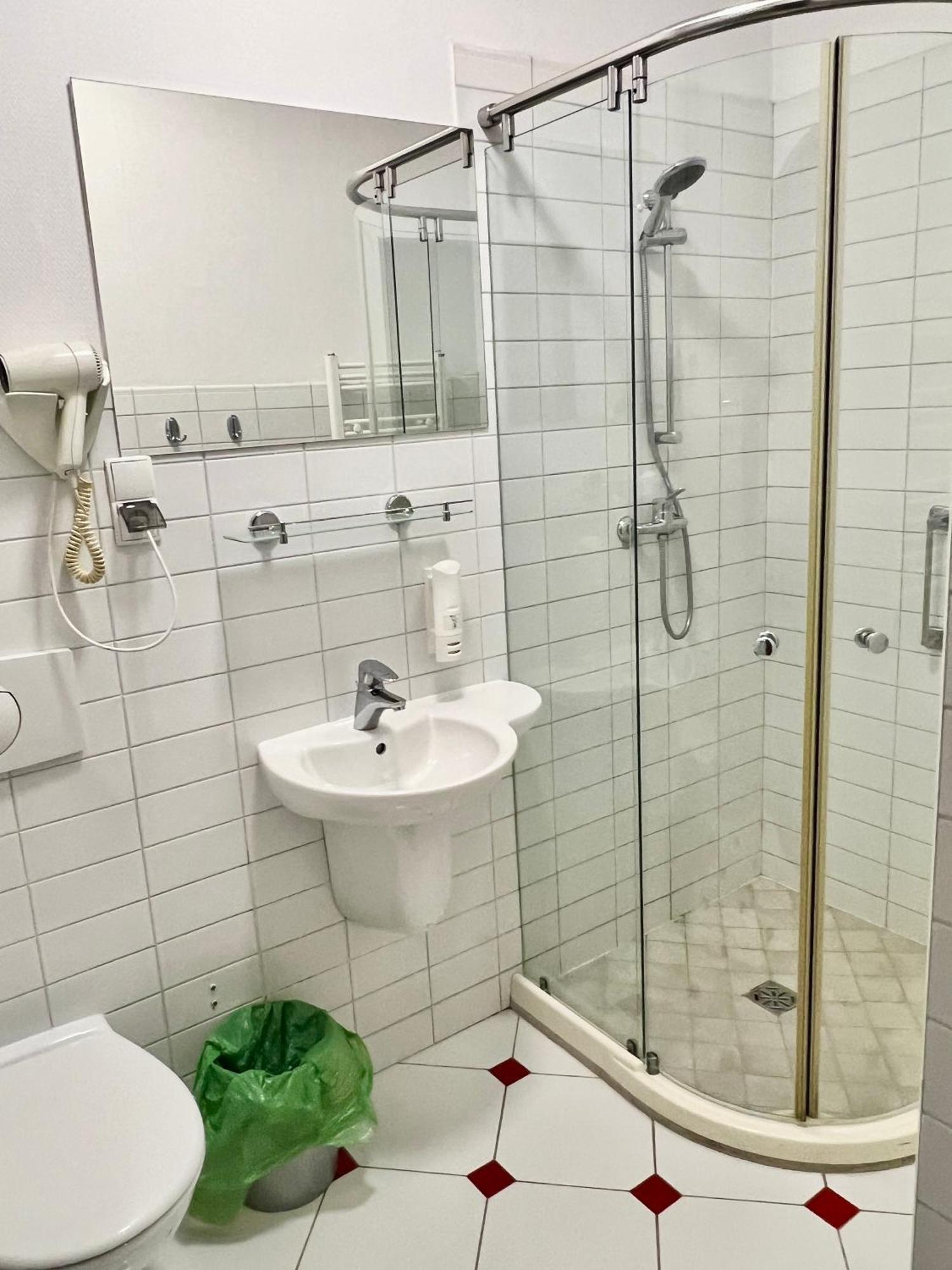 Las Slupski Apartamenty Premium: Adult-Only Retreat with Smart Entertainment Exterior photo