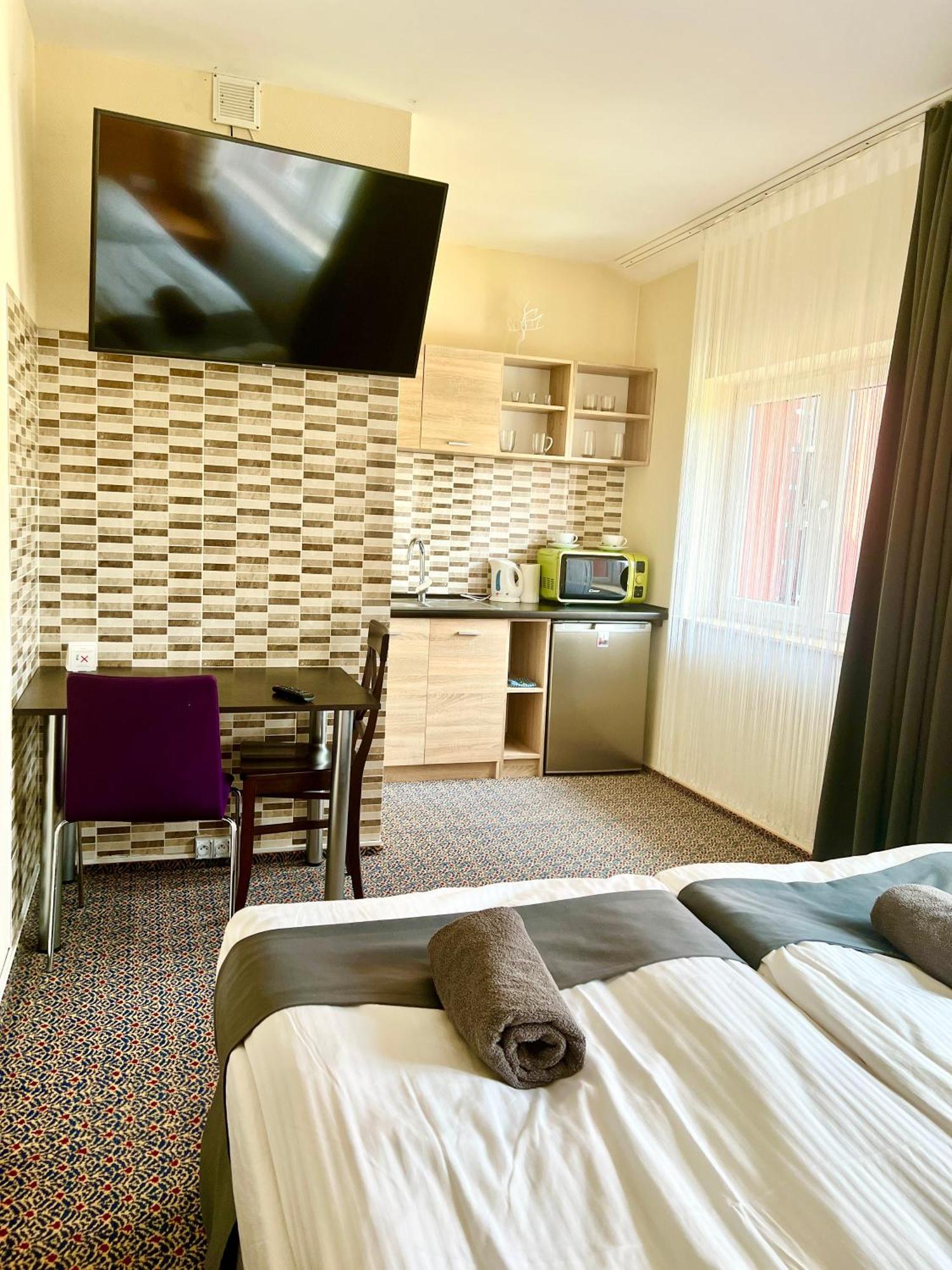 Las Slupski Apartamenty Premium: Adult-Only Retreat with Smart Entertainment Exterior photo