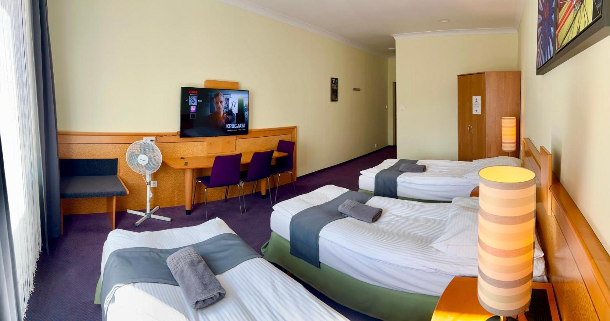 Las Slupski Apartamenty Premium: Adult-Only Retreat with Smart Entertainment Exterior photo
